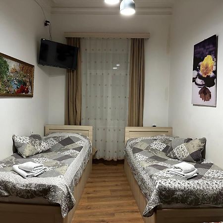 Leselidze Guest House Tbilissi Extérieur photo