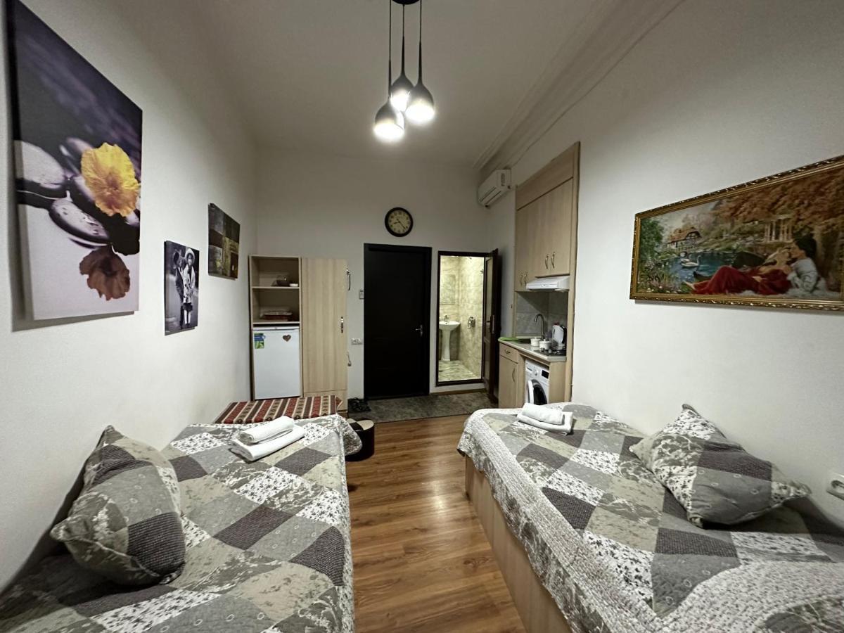 Leselidze Guest House Tbilissi Extérieur photo