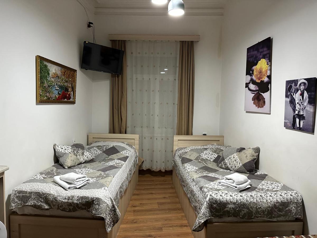 Leselidze Guest House Tbilissi Extérieur photo